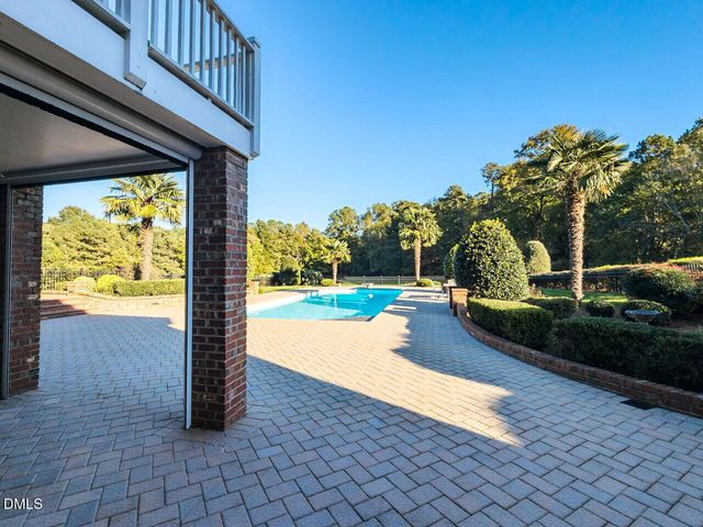 6001 Atkins Farm Court, Raleigh, NC 27606