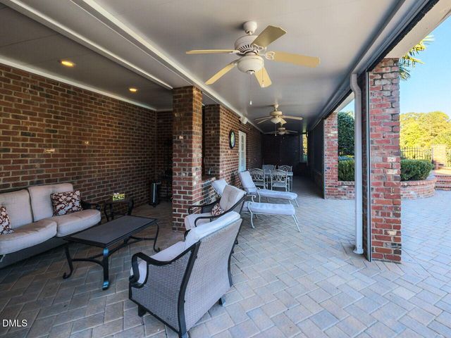 6001 Atkins Farm Court, Raleigh, NC 27606