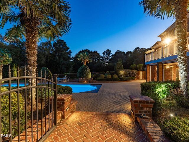 6001 Atkins Farm Court, Raleigh, NC 27606