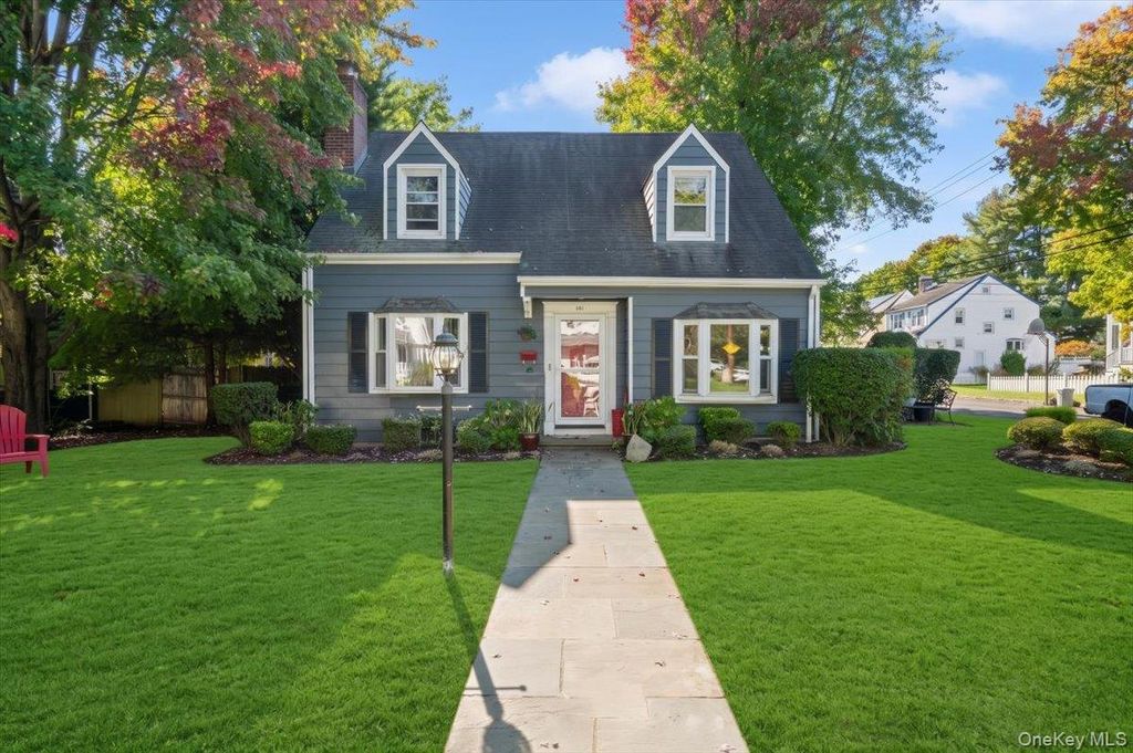 46 Robins Road, New Rochelle, NY 10801 — photo 2