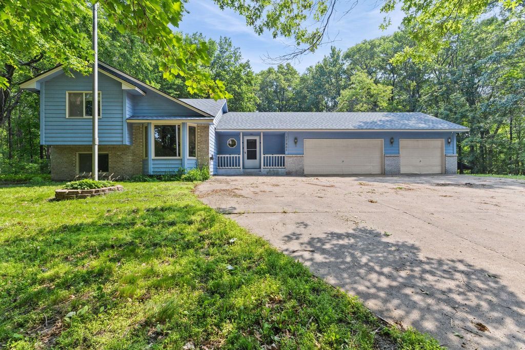 17865 Fillmore Street NE, Ham Lake, MN 55304