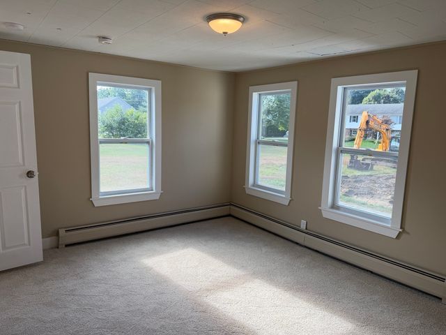61 Thornton Ave, Methuen, MA 01844