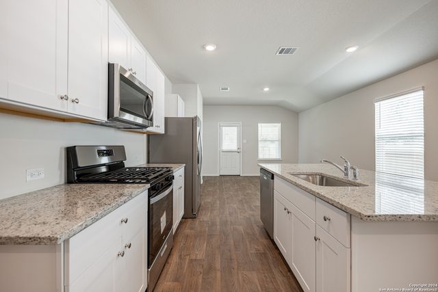 4947 GREYWACKE TRL, San Antonio, TX 78253