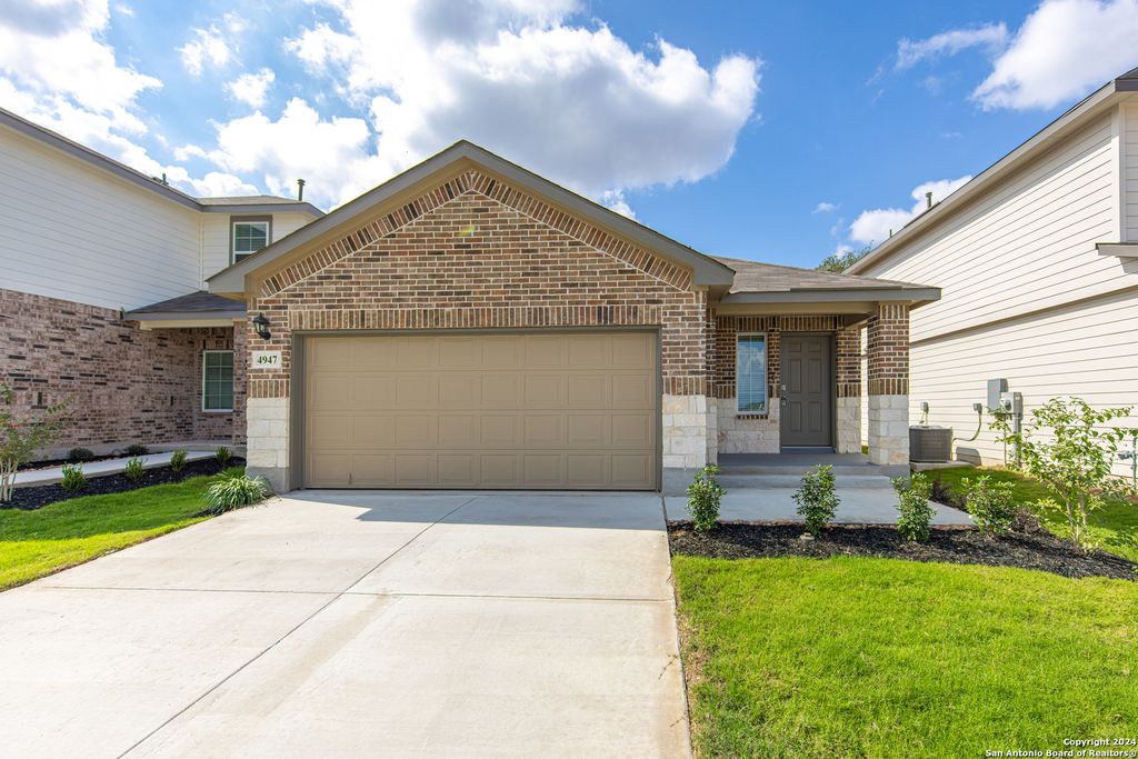4947 GREYWACKE TRL, San Antonio, TX 78253