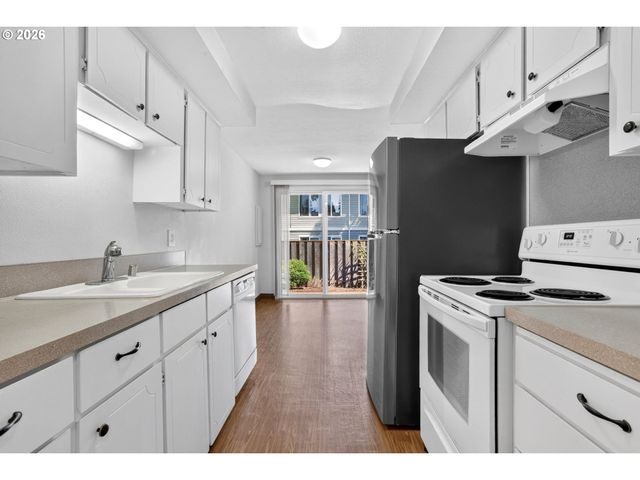 3738 Ne 45TH St, Vancouver, WA 98661