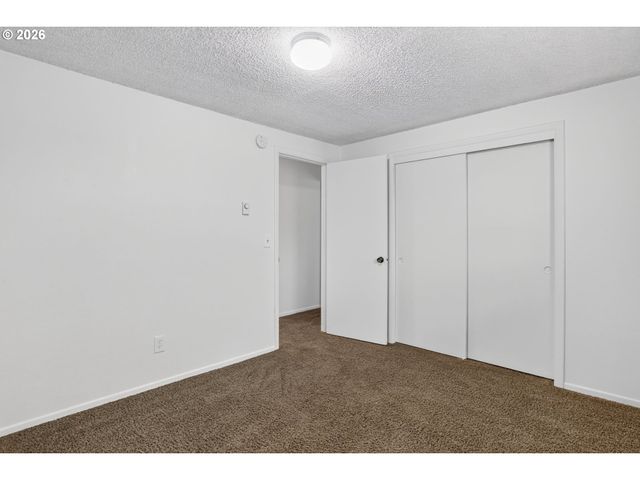 3738 Ne 45TH St, Vancouver, WA 98661