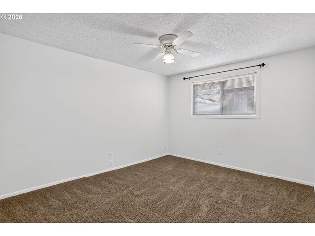 3738 Ne 45TH St, Vancouver, WA 98661