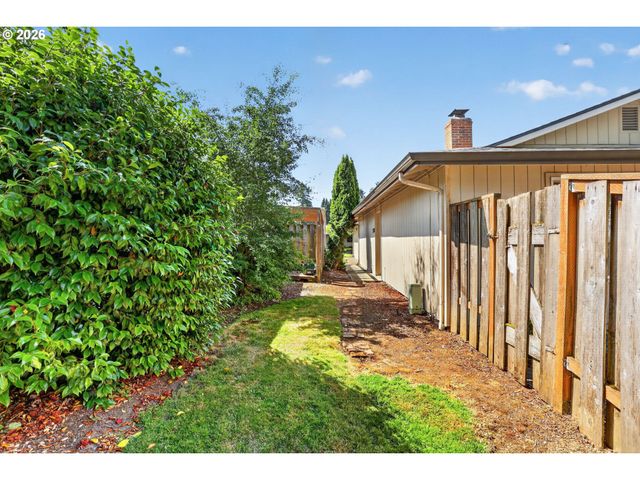 3738 Ne 45TH St, Vancouver, WA 98661
