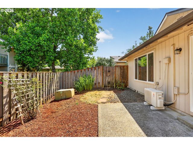 3738 Ne 45TH St, Vancouver, WA 98661