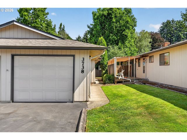 3738 Ne 45TH St, Vancouver, WA 98661