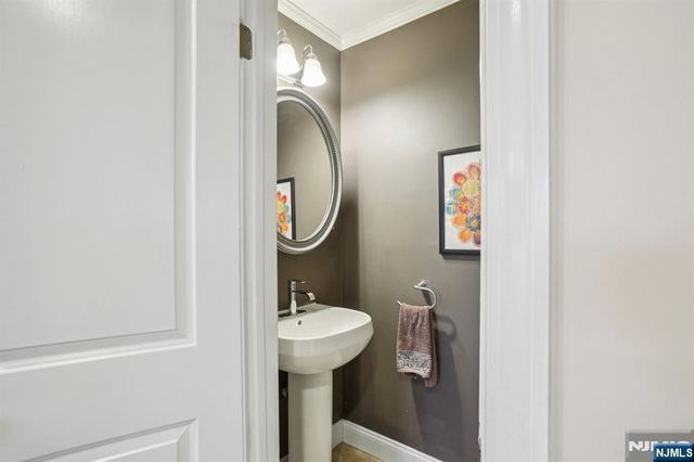 784 Kinderkamack Road 101, River Edge, NJ 07661