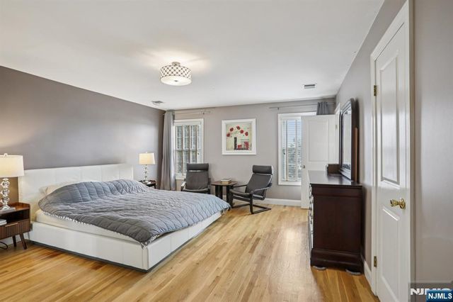 784 Kinderkamack Road 101, River Edge, NJ 07661