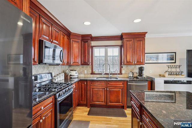 784 Kinderkamack Road 101, River Edge, NJ 07661