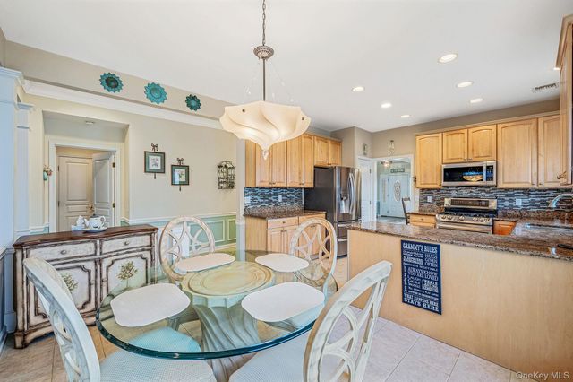 78 Louden Loop, Mount Sinai, NY 11766