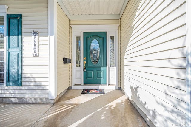 78 Louden Loop, Mount Sinai, NY 11766