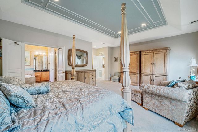 78 Louden Loop, Mount Sinai, NY 11766