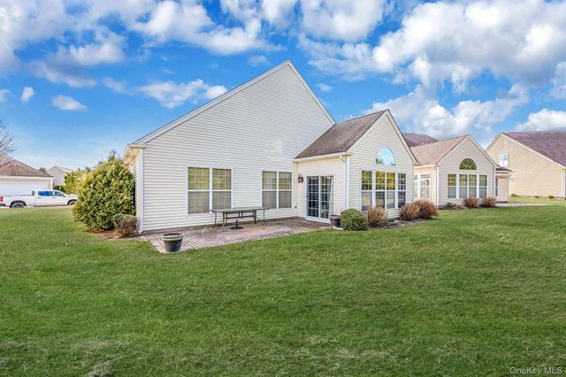 78 Louden Loop, Mount Sinai, NY 11766