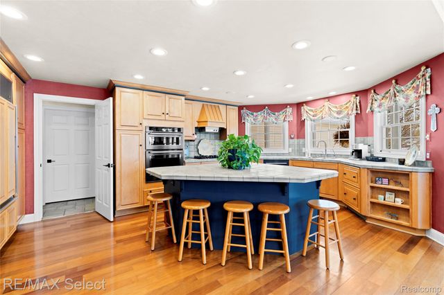 8211 Burleigh Road, Atlas Township, MI 48439