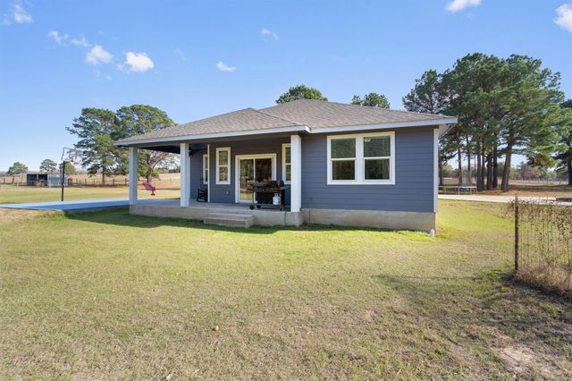 1880 E Highway 21, Paige, TX 78659