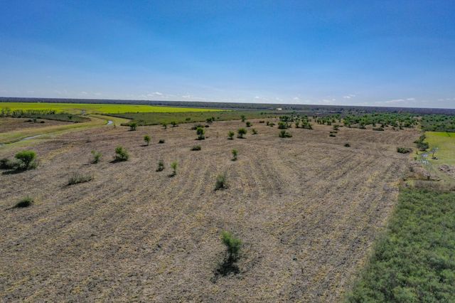 00 County Road 8, Guy, TX 77444