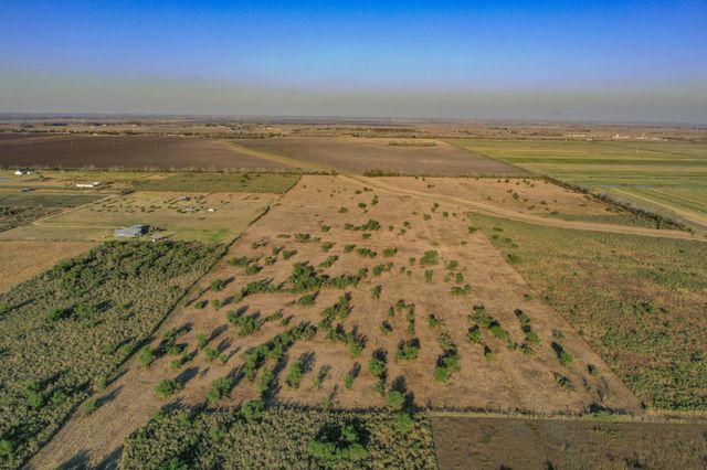 00 County Road 8, Guy, TX 77444