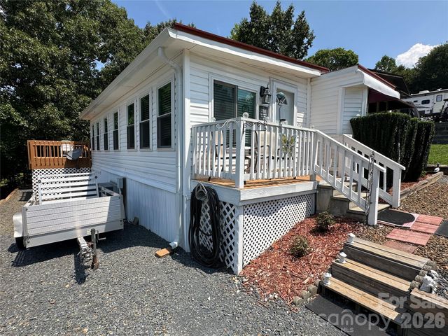 218 Cardinal Badin Shores Drive, New London, NC 28127