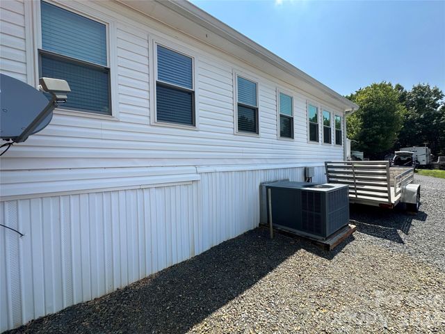 218 Cardinal Badin Shores Drive, New London, NC 28127