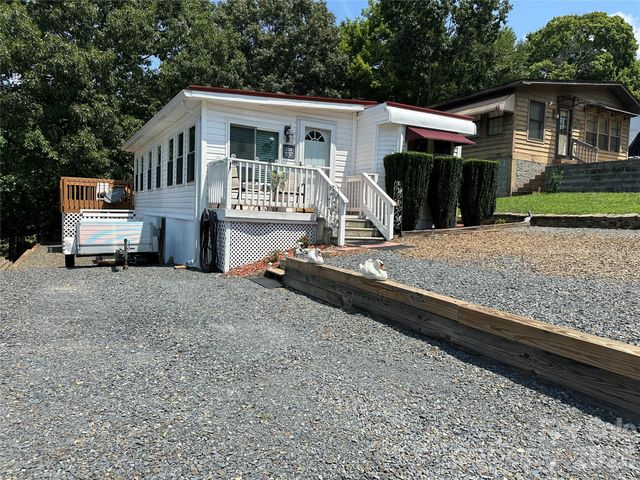218 Cardinal Badin Shores Drive, New London, NC 28127