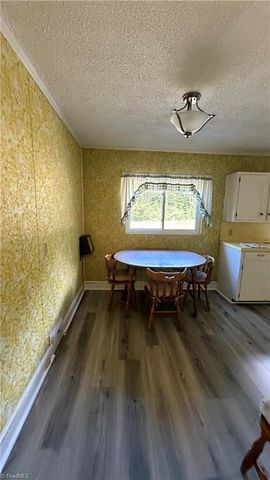 101 BETHLEHEM Avenue, Thomasville, NC 27360