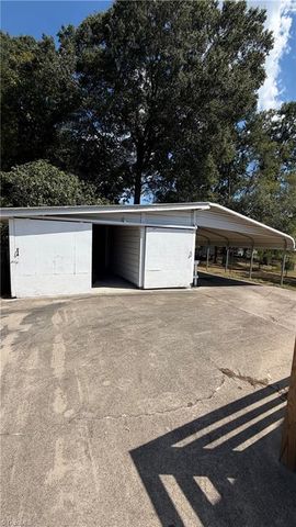 101 BETHLEHEM Avenue, Thomasville, NC 27360