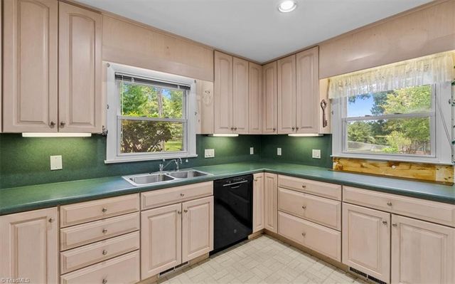3109 Groometown Road, Greensboro, NC 27407