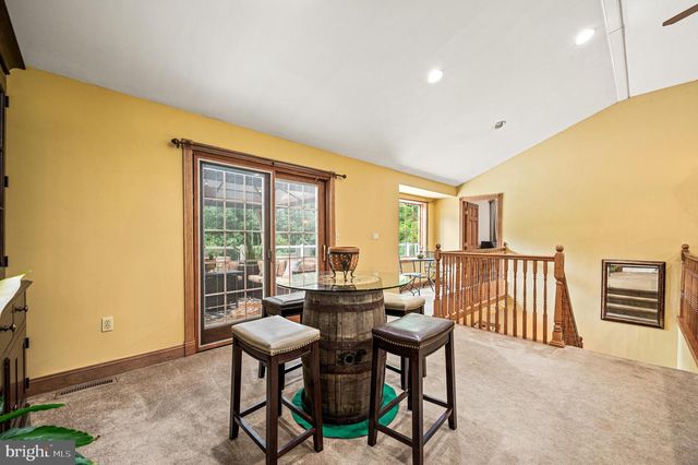 33 MELISSA LN, Royersford, PA 19468