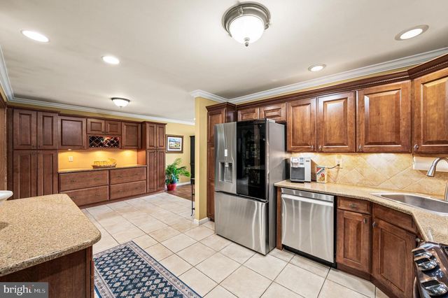 33 MELISSA LN, Royersford, PA 19468