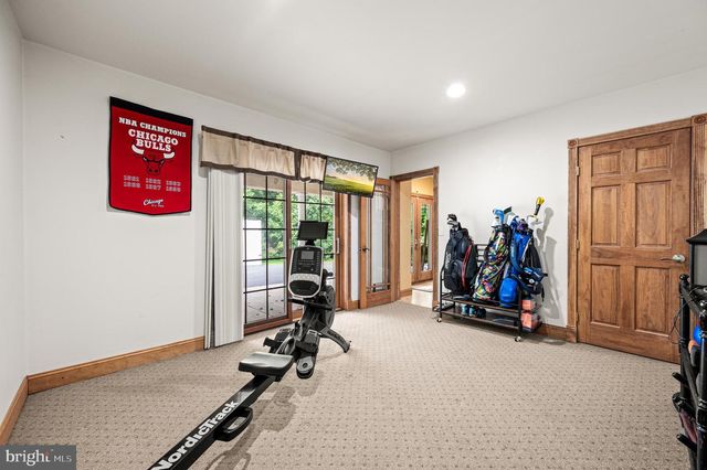 33 MELISSA LN, Royersford, PA 19468