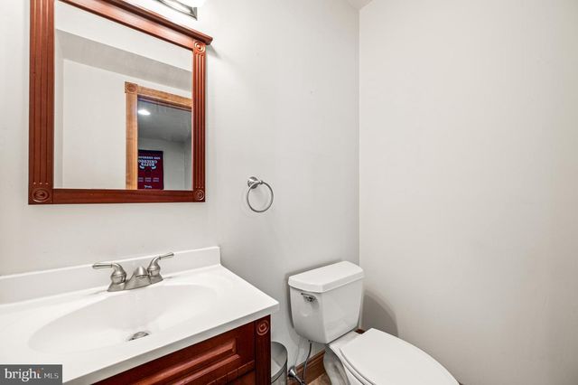 33 MELISSA LN, Royersford, PA 19468