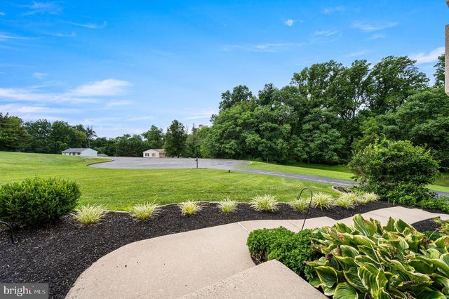 33 MELISSA LN, Royersford, PA 19468