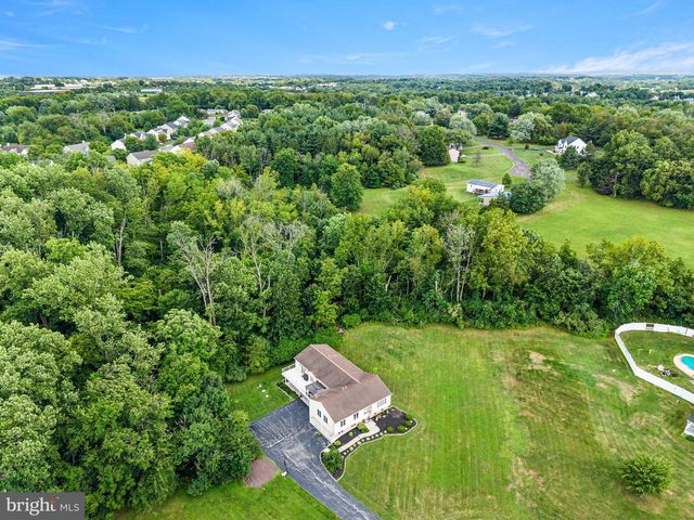 33 MELISSA LN, Royersford, PA 19468