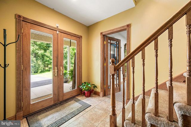 33 MELISSA LN, Royersford, PA 19468