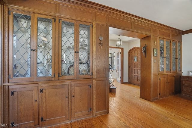 3119 Highland Drive, Silver Lake, OH 44224