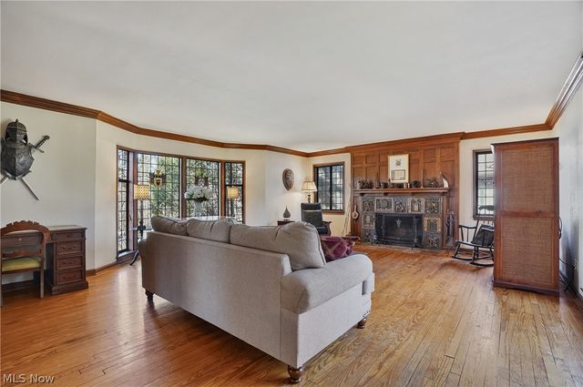 3119 Highland Drive, Silver Lake, OH 44224