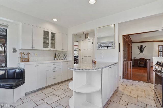 3119 Highland Drive, Silver Lake, OH 44224