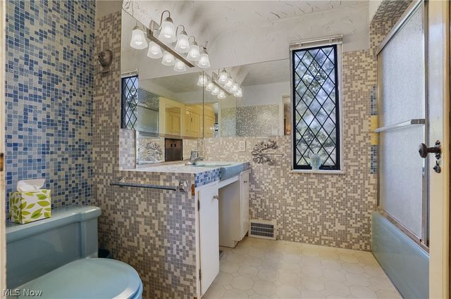 3119 Highland Drive, Silver Lake, OH 44224