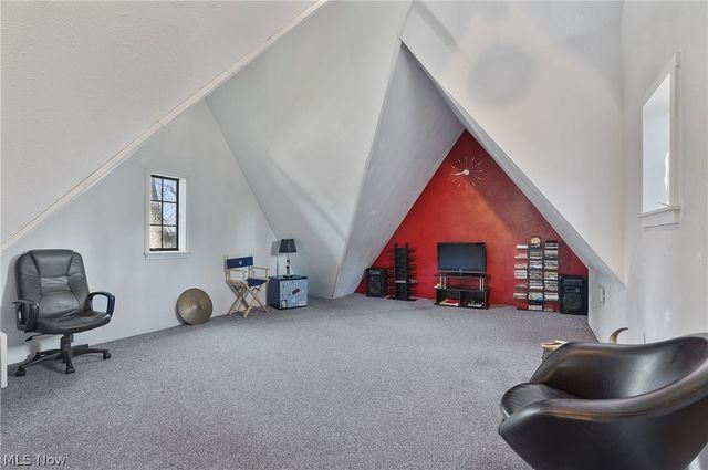 3119 Highland Drive, Silver Lake, OH 44224