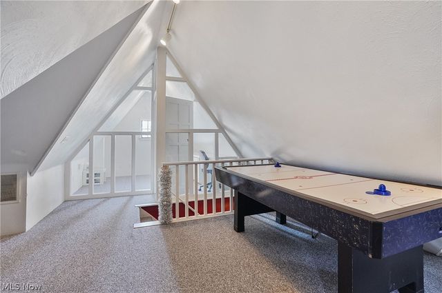 3119 Highland Drive, Silver Lake, OH 44224