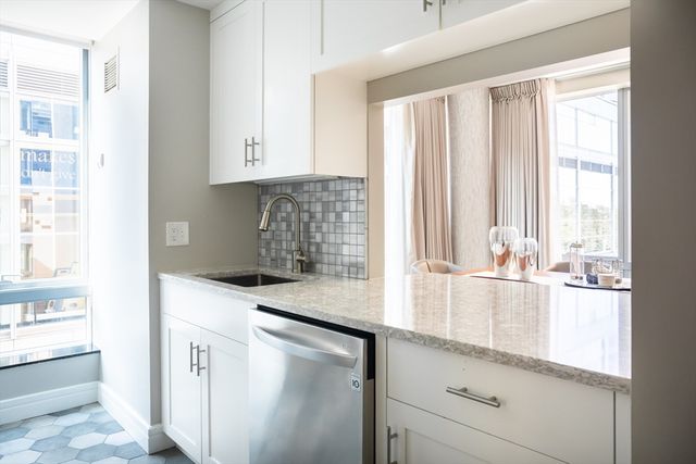 3 Avery St 604, Boston, MA 02111