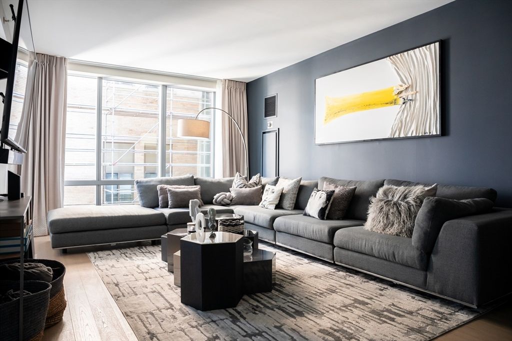 3 Avery St 604, Boston, MA 02111