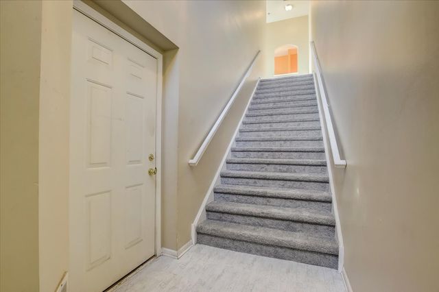 8108 Concord Lane K, Justice, IL 60458