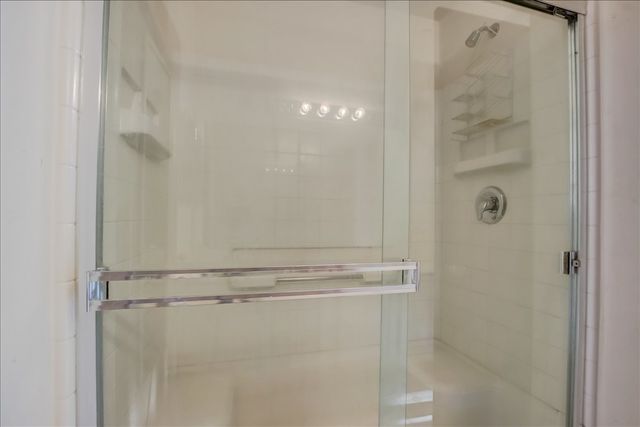 8108 Concord Lane K, Justice, IL 60458