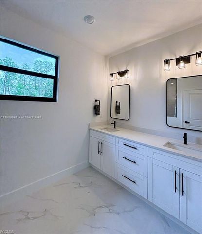 113 Monroe Ave, Lehigh Acres, FL 33936