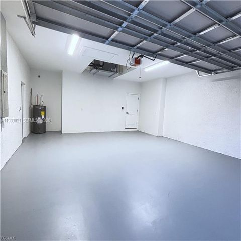 113 Monroe Ave, Lehigh Acres, FL 33936